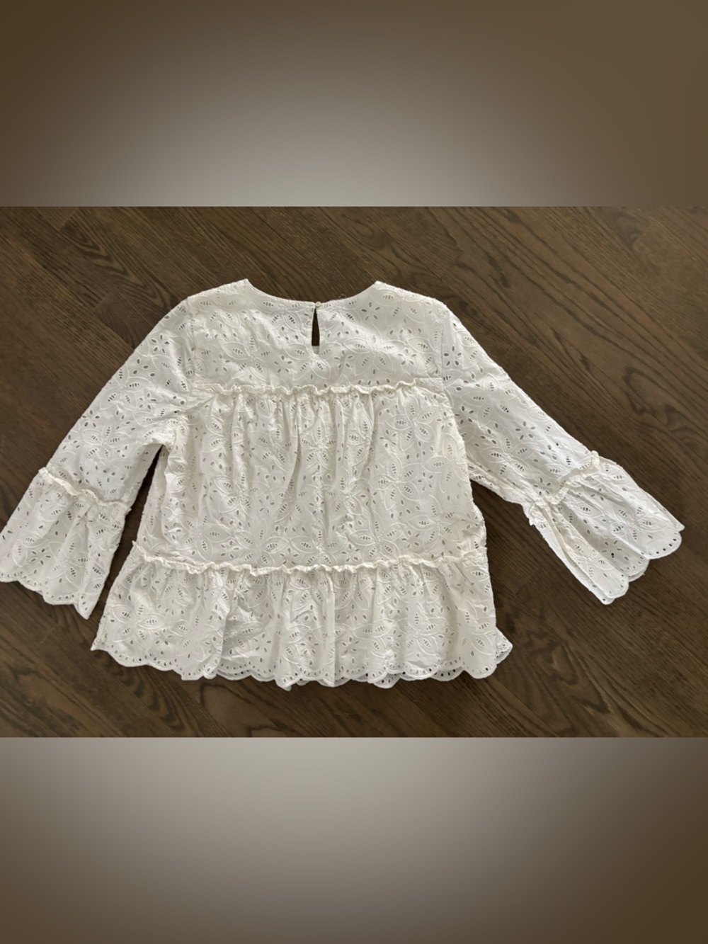 Vineyard Vines White Eyelet Peasant Blouse